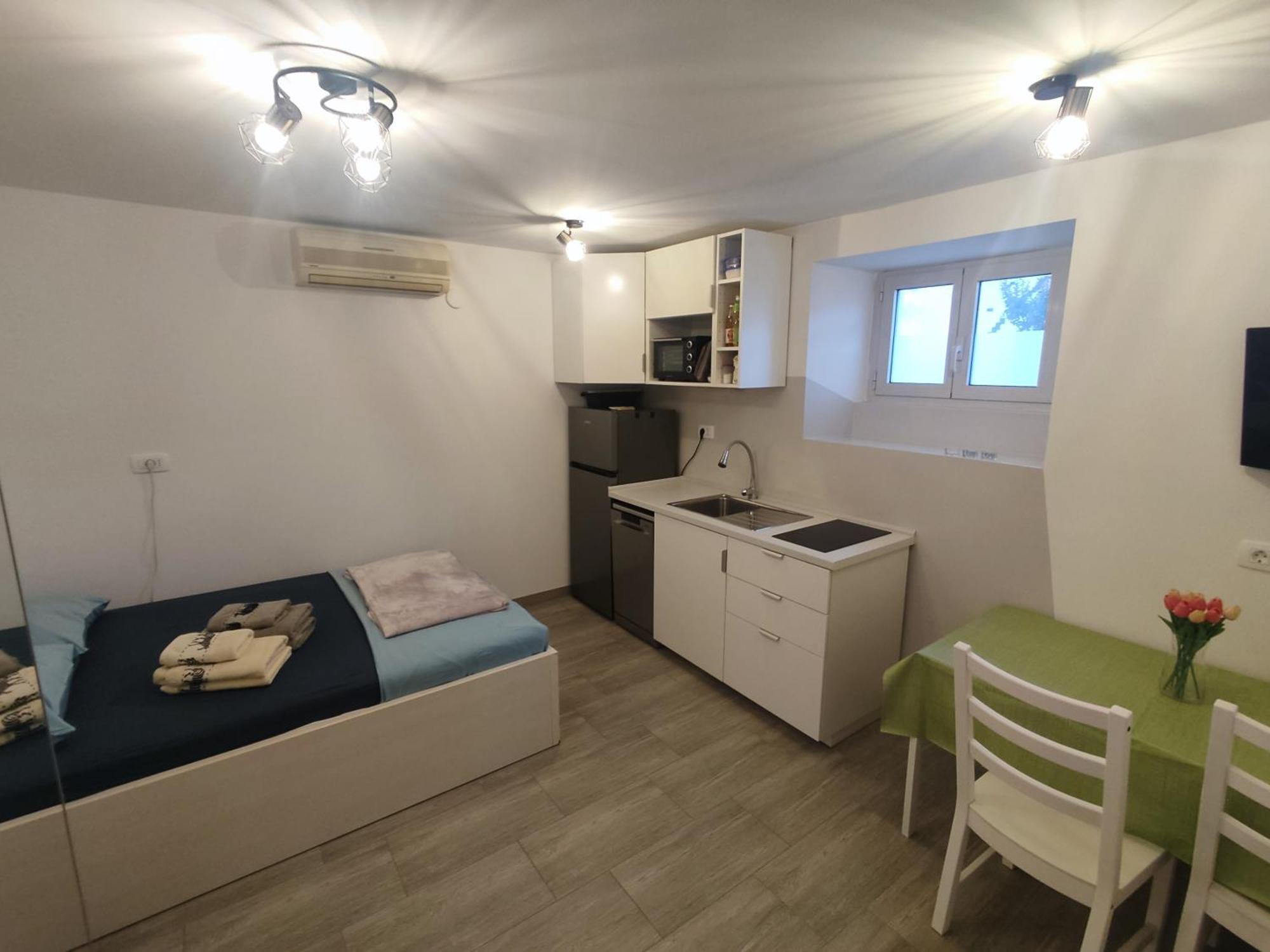Silvo Apartments Копер Екстериор снимка